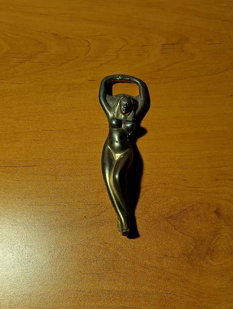 Décapsuleur figure corporelle de femme vintage année 70, Antiquités & Art, Enlèvement