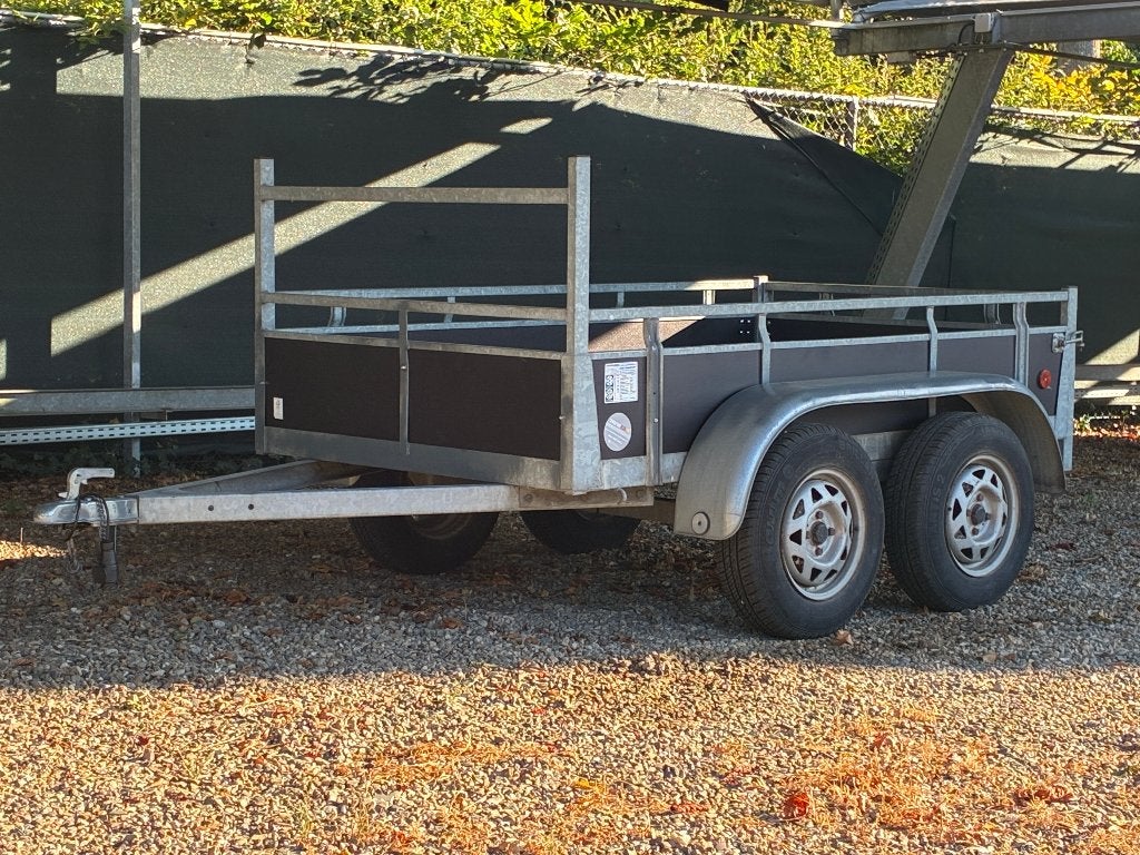 Ongeremde dubbelasser 750 kg in goede staat met ID plaatje, Ophalen, Gebruikt