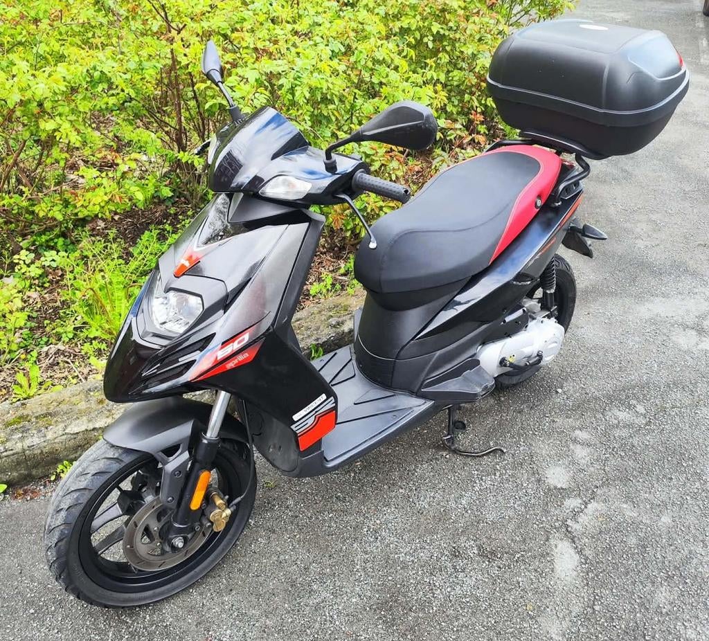 Aprilia SR motars 50cc, Comme neuf, Classe B (45 km/h), Enlèvement, Essence