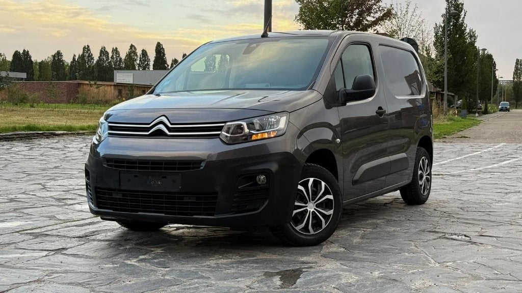Citroën Berlingo 1.6d Airco/Navi/Camera, Voorwielaandrijving, Stof, Used 1. Bestelwagens met ervaring., 4 cilinders