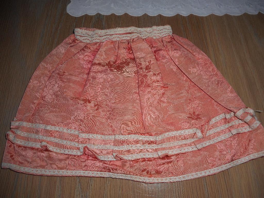 oud poppenrokje zie omschrijving, Verzamelen, Poppen, Ophalen of Verzenden, Pop