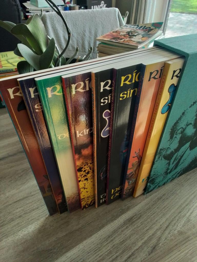 Richard corben luxe box met 8 albums, Ophalen of Verzenden, Zo goed als nieuw