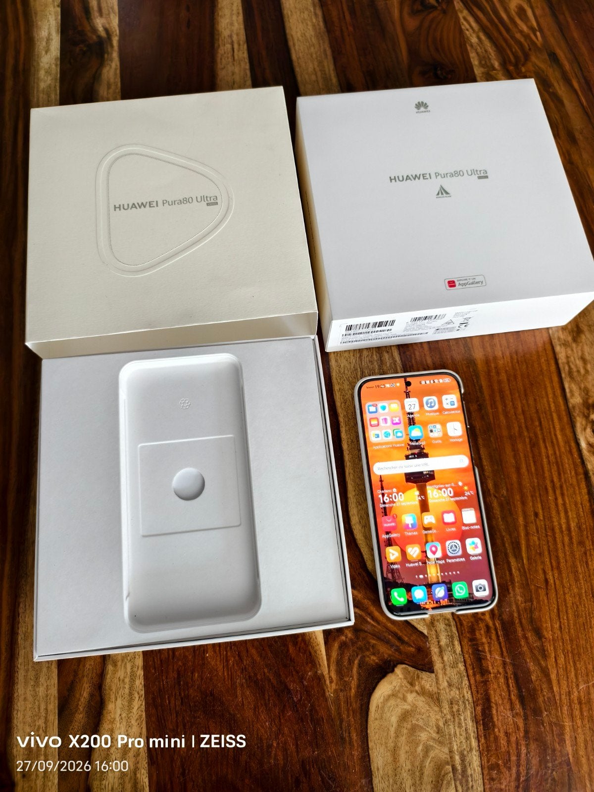 Huawei pura 80 ultra boîte facture coque , vente échange, Enlèvement, IPhone 17, Argent