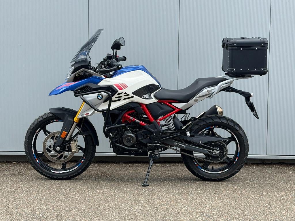BMW G 310 GS met handvatverwarming en topkoffer!, Motoren, 313 cc, Bedrijf, Toermotor, Handgeschakeld