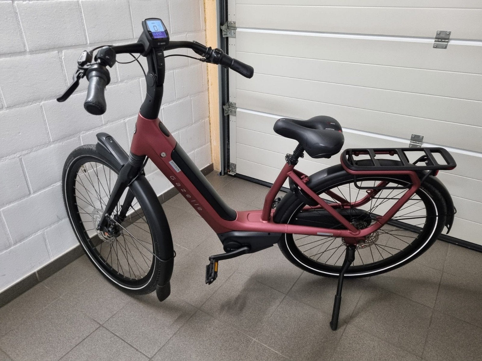 Elektrische fiets Gazelle, Fietsen en Brommers, Ophalen, Zo goed als nieuw, 47 tot 51 cm, 50 km per accu of meer