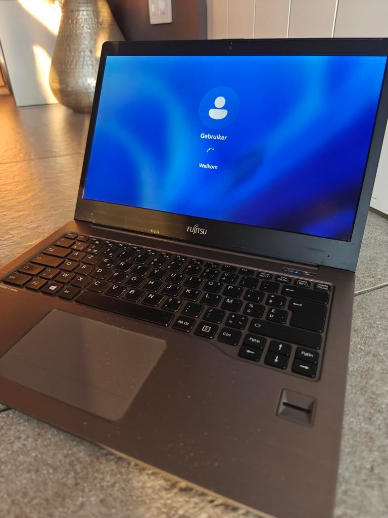 Fujitsu i7 10gb 256gb SSD Windows 11 Office 365, Computers en Software, Ophalen, Azerty, SSD