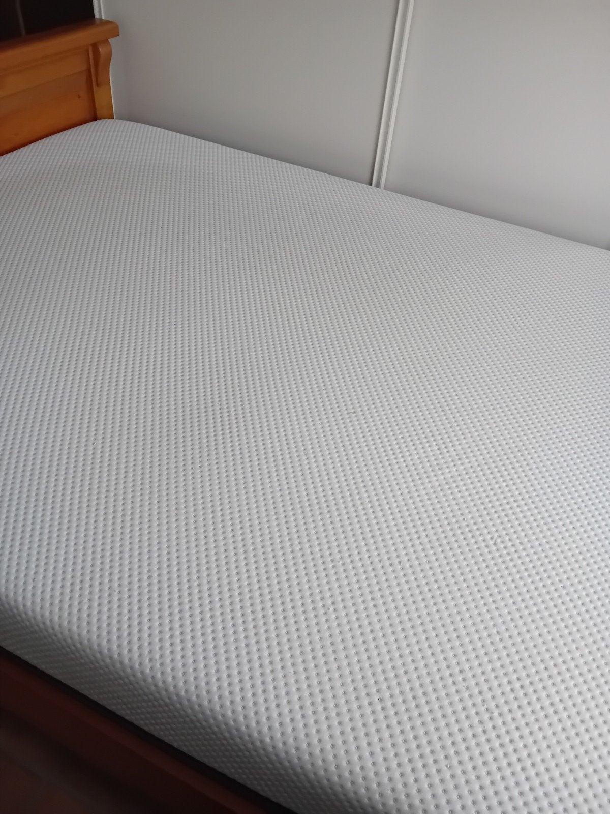 massief houten bed met Luxe bodems, Ophalen, Matras