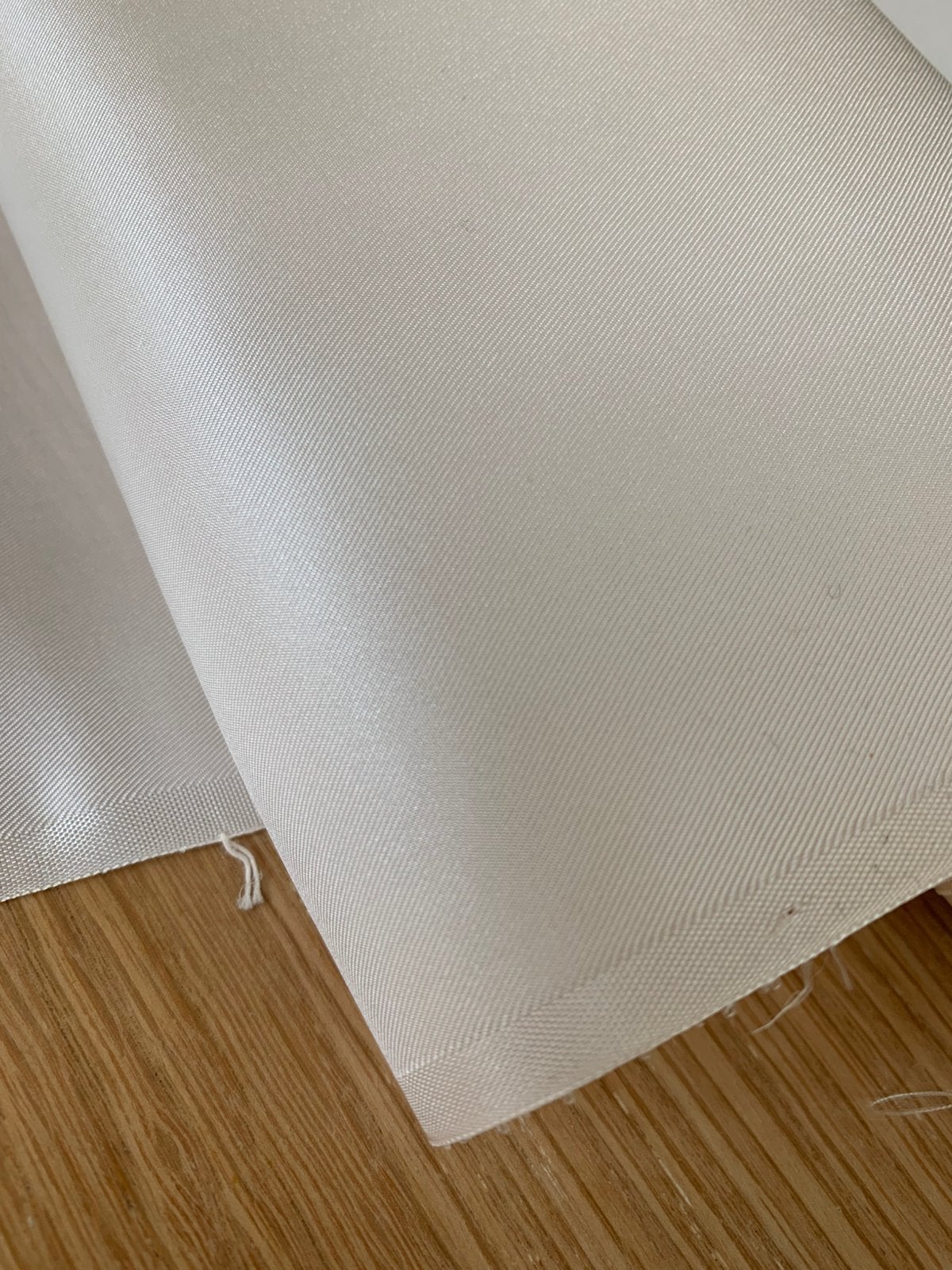 Belle soie sergée blanc cassé, Neuf, Satin ou Soie, 200 cm ou plus, Enlèvement