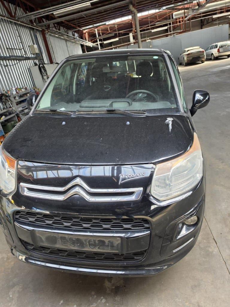 Citroen C3 picasso. 1.6 Diesel,  ongevalwagen. 2013, Auto's, Voorwielaandrijving, Stof, Zwart, 4 cilinders