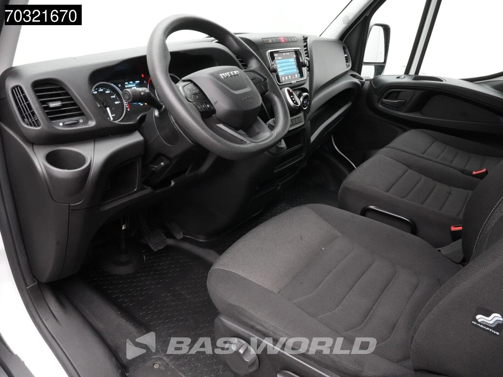 Iveco Daily 35S16 Automaat L3H2 160PK Airco Camera Parkeerse, Automaat, Stof, Gebruikt, Euro 6