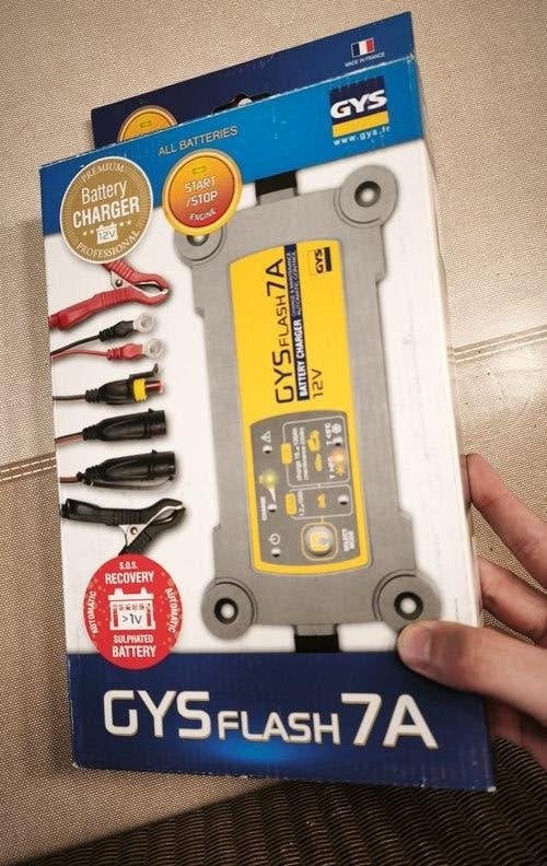 (envoi vinted) chargeur maintien batterie voiture à vendre, Neuf