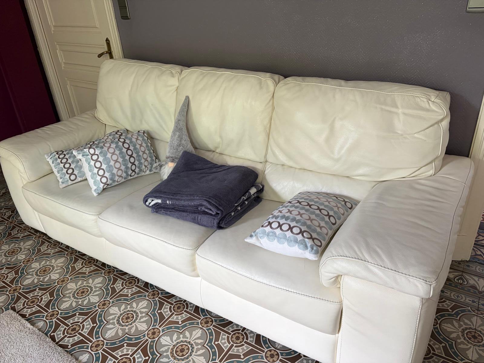 ️ 2 canapés 3 places cuir beige dont 1 relax électrique, Ophalen, Gebruikt, Leer