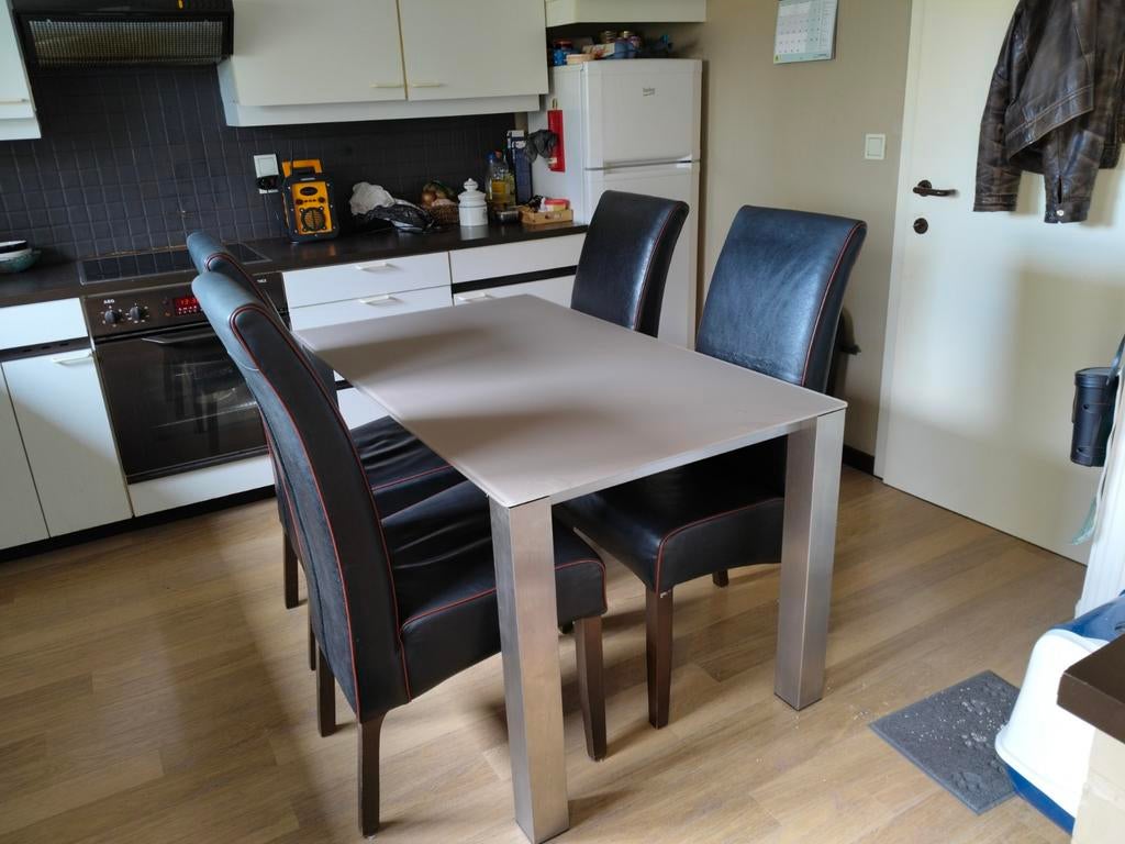 Design tafel met 4 stoelen, Enlèvement
