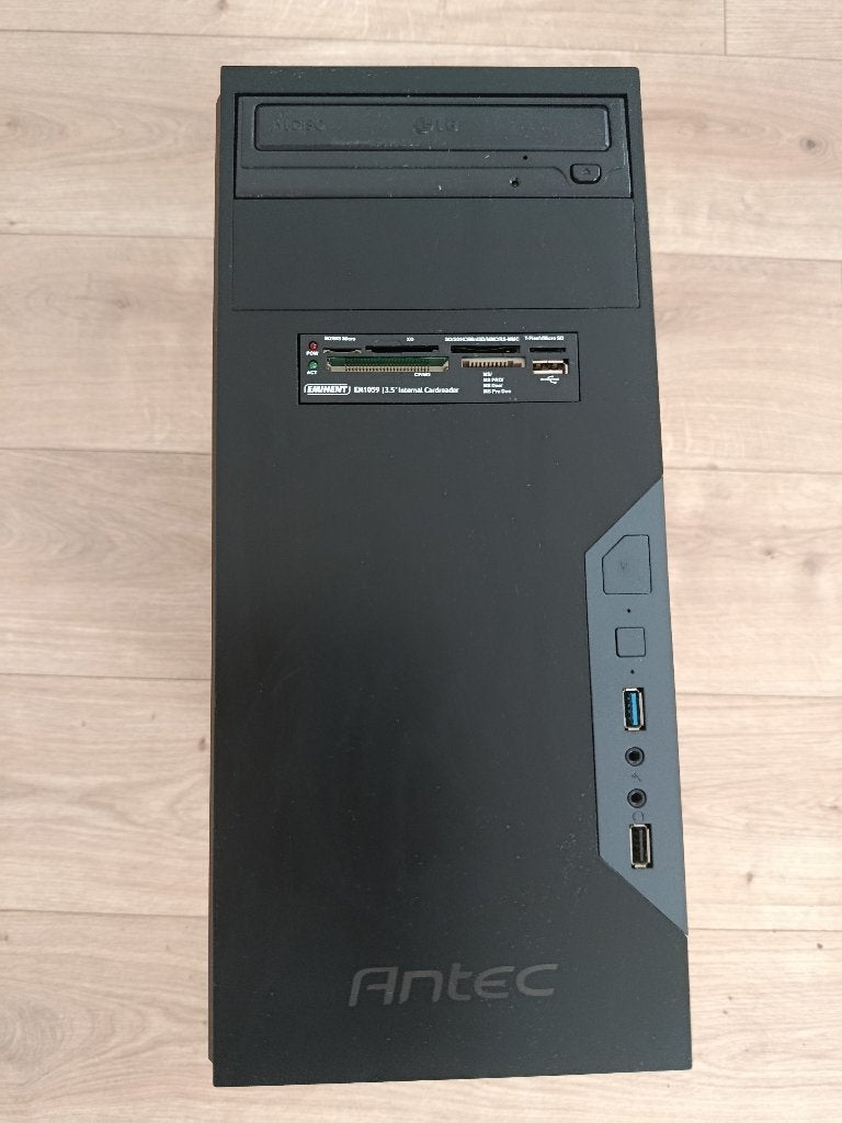 i5 7th gen Antec Tower, Computers en Software, Ophalen, SSD