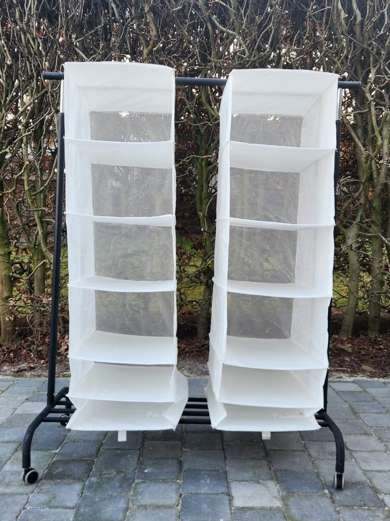 Schoenen of kledij vakken voor kleerkast, Ophalen
