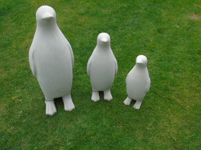 Beeld van een pinguïn set 3 stuks, uitverkocht!, Tuin en Terras, Ophalen of Verzenden, Zo goed als nieuw, Steen, Dierenbeeld