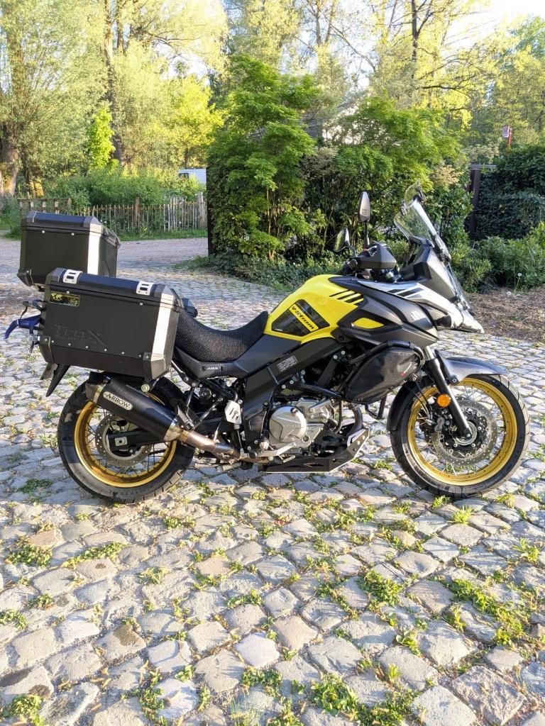 Suzuki V-strom DL650XT * Reisklaar * Verlaagd, Motoren, Motoren | Suzuki, 2 cilinders, Motorrijbewijs A, Bedrijf, Sportuitlaat