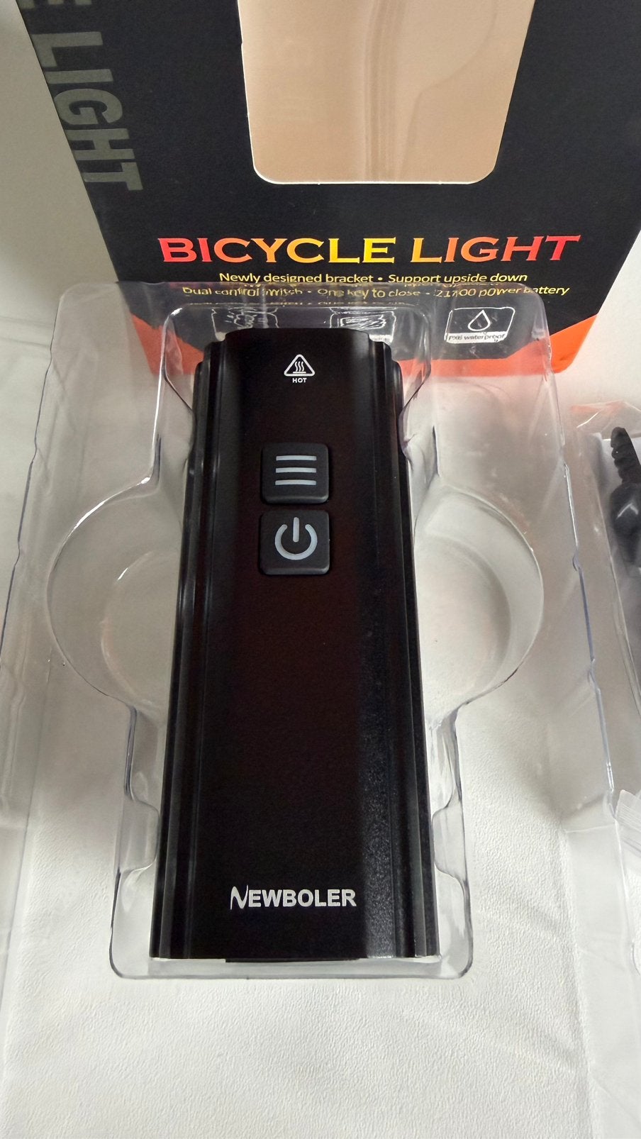 Fietslicht 1800 lumen led oplaadbaar, Fietsen en Brommers, Fietsaccessoires | Fietsverlichting, Ophalen, Oplaadbaar, Nieuw