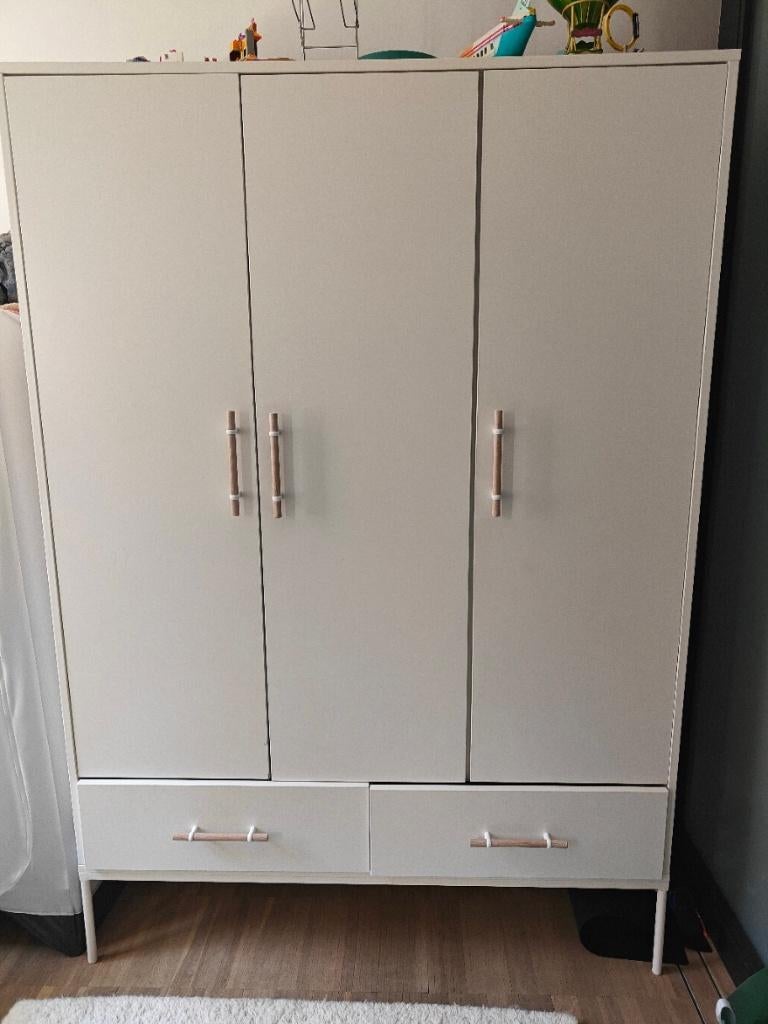 Cupboard / Kast  - Salerno XL 3 door from the Wood Factory, Ophalen, Gebruikt, Kast, 50 tot 70 cm
