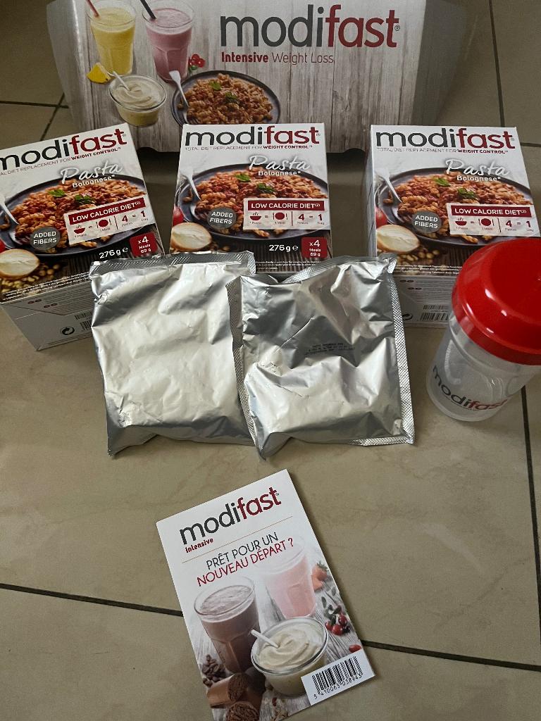 Modifast Dieet dieetmaaltijd + shaker + informatieboekje, Ophalen of Verzenden, Nieuw, Dieet en Voeding, Autre