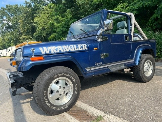 Jeep Wrangler in uitstekende staat-oldtimer!!, Auto's, 4 zetels, 87 kW, Blauw, Leder