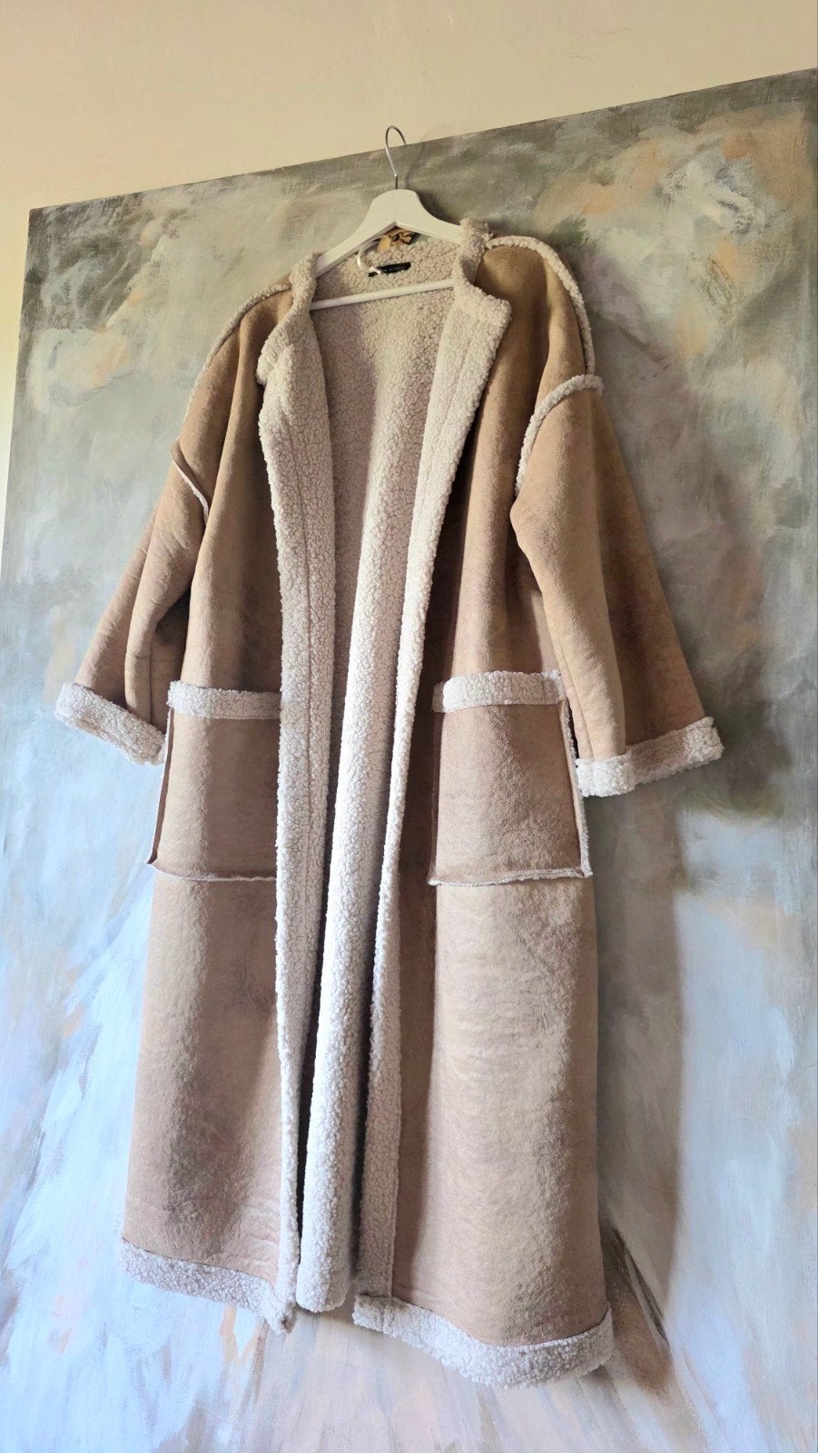 Lange jas van imitatiebont/imitatiehuid (Ove), Kleding | Dames, Jassen | Winter, Verzenden