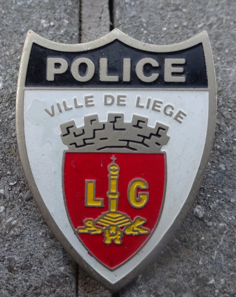 BELGIQUE: POLICE VILLE DE LIEGE - INSIGNE PINS, Collections, Envoi, Gendarmerie, Emblème ou Badge