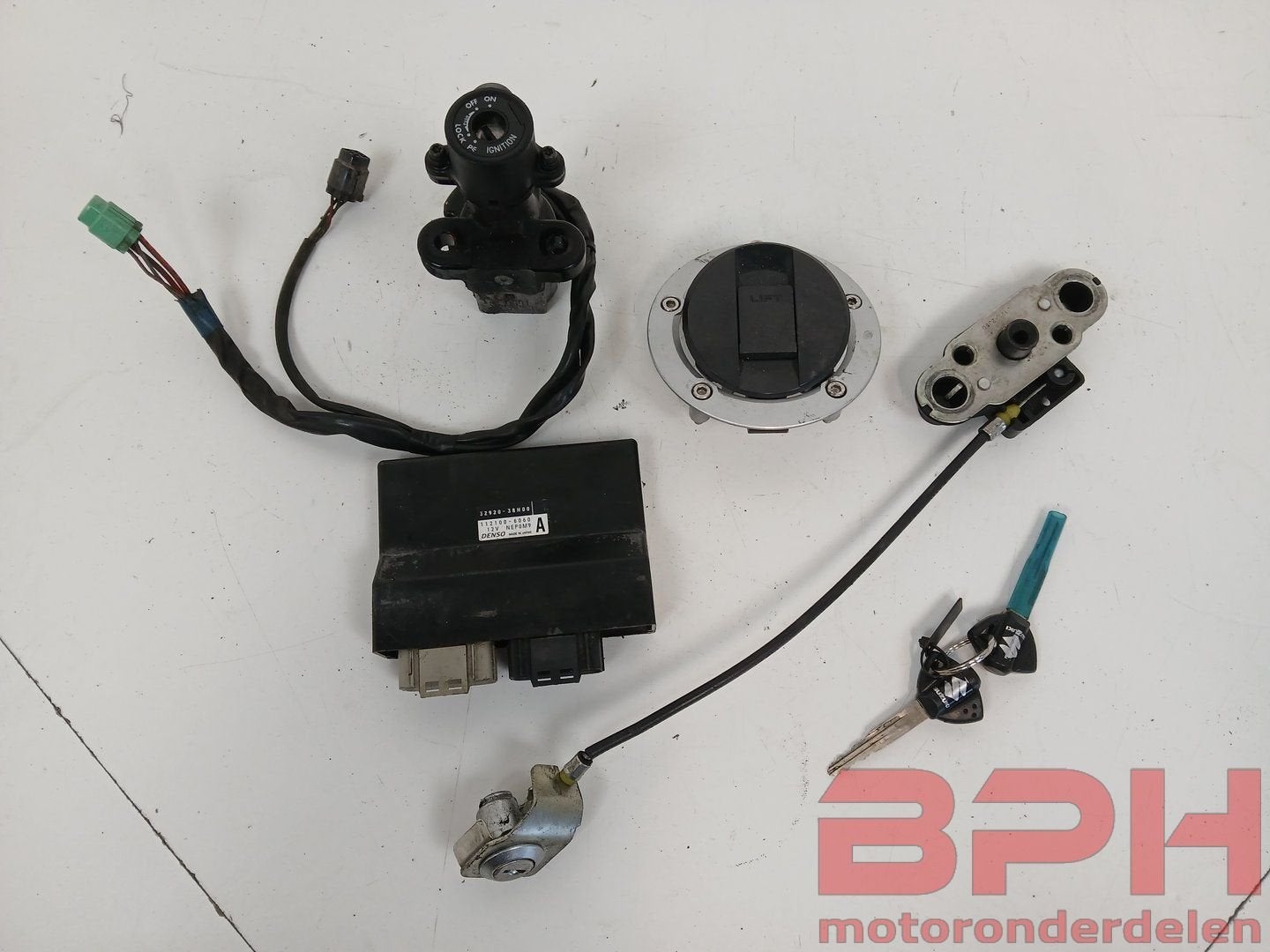 Slotenset + ECU Suzuki GSX-R 750 K8 K9 L0 2008 t/m 2010 cont, Motoren, Ophalen of Verzenden, -, -, -
