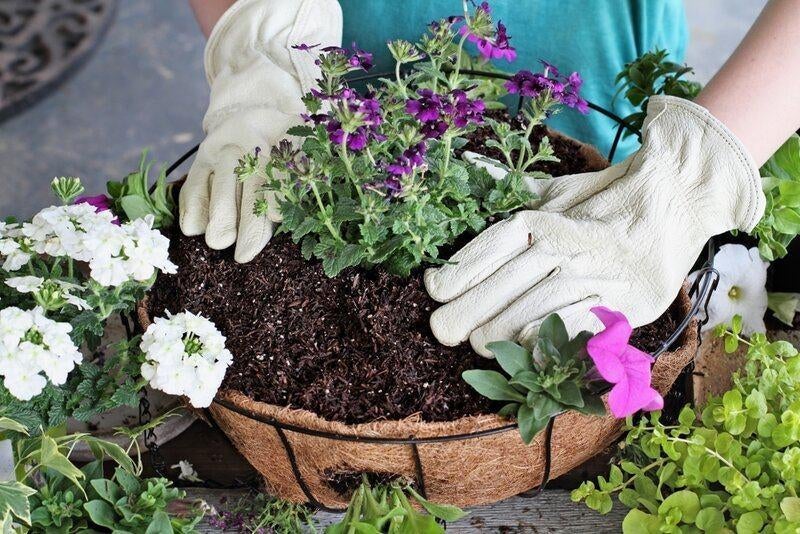 3 + 4 hanging basket met draad en ketting , nooit gebruikt, Tuin en Terras, Ophalen