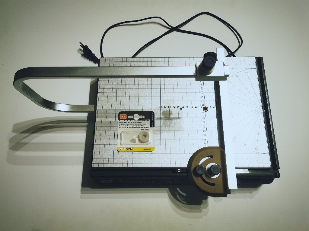PROXXON Hetedraadsnijapparaat THERMOCUT 230/E, Hobby & Loisirs créatifs, Modélisme | Figurines & Dioramas, Enlèvement ou Envoi