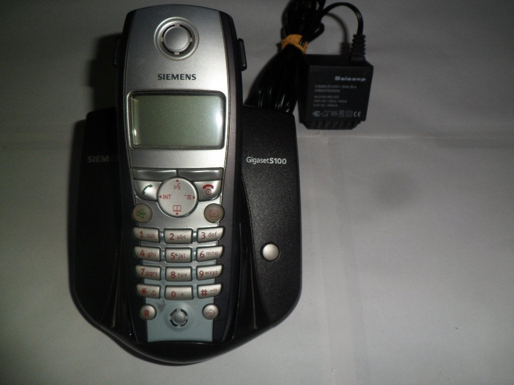 Siemens Gigaset Basisstation S100&Handset+Voeding+Batterijen, Telecommunicatie, Vaste telefoons | Handsets en Draadloos, Ophalen of Verzenden