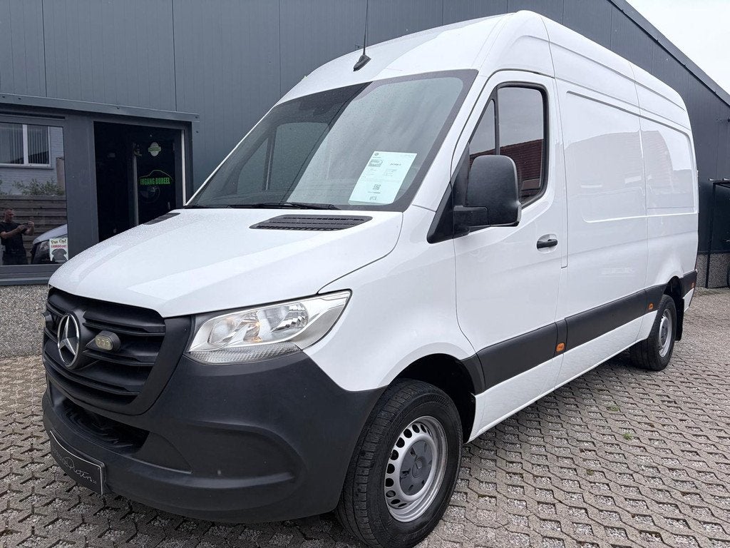 Mercedes-Benz Sprinter 314cdi - Automaat/L2H2/Trekhaak - 205, Auto's, Mercedes-Benz, Automaat, https://public.car-pass.be/vhr/b247d6ef-1e35-4753-af18-db64241e608f