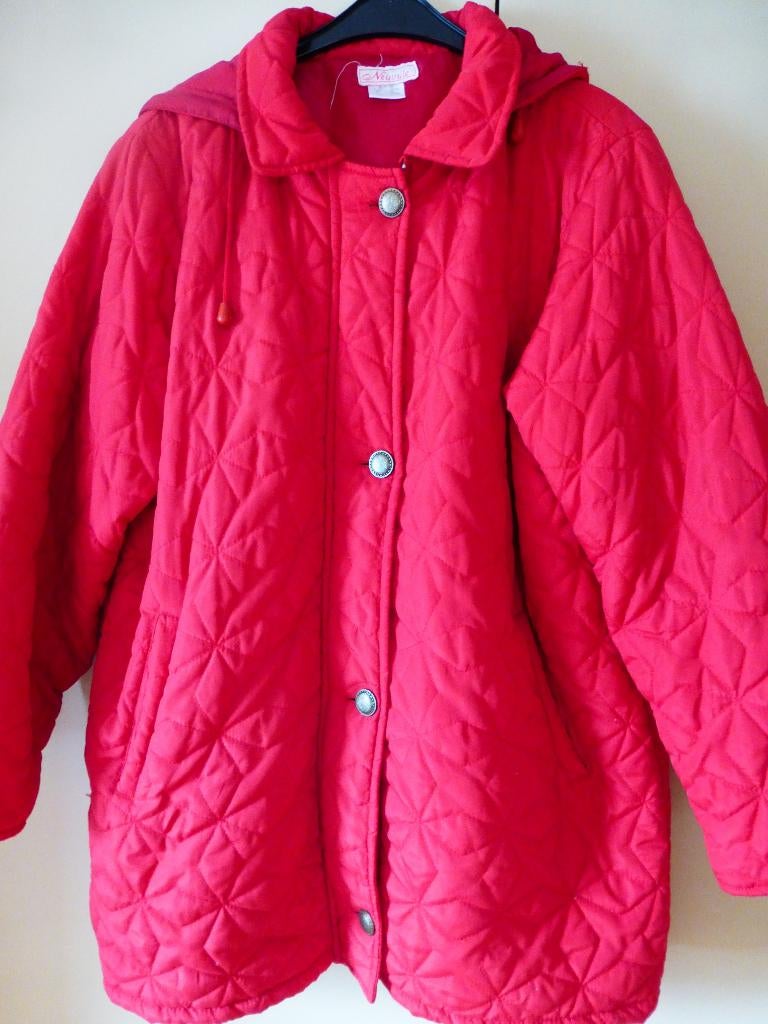 Neuville rode jas met afneembare capuchon T 46/48, Ophalen of Verzenden, Maat 46/48 (XL) of groter, Rood