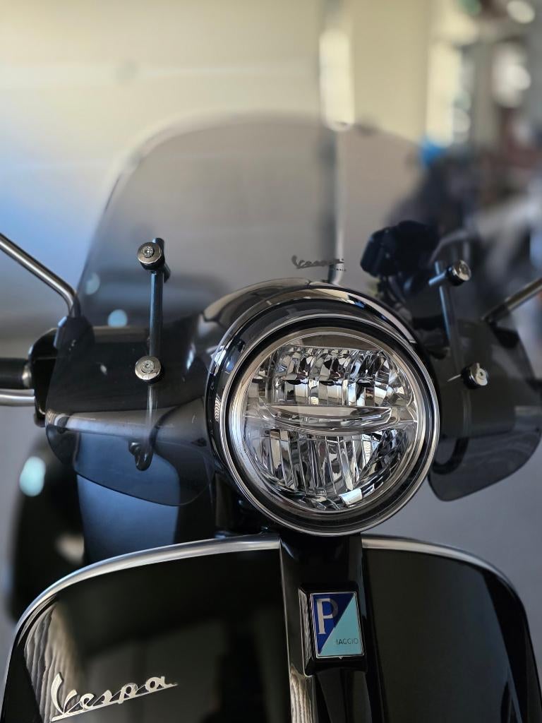 Vespa GTS Flyscreen smoke - couche de pare-brise, Motos, Accessoires | Autre, Enlèvement ou Envoi, Neuf