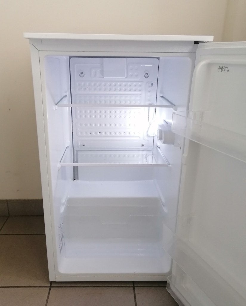 Frigo - Koelkast Tafelmodel, 100 tot 150 liter, Ophalen, Zo goed als nieuw, Zonder vriesvak
