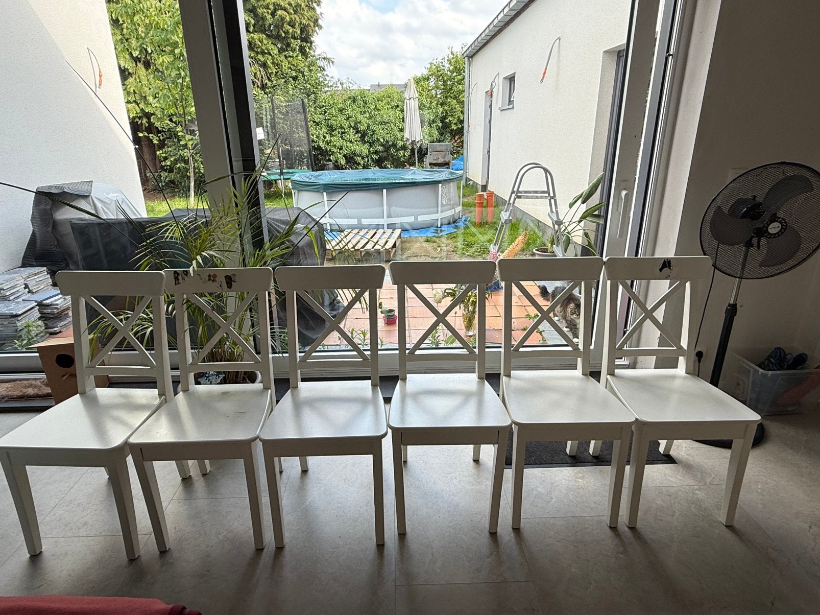 6 chaises IKEA INGOLF à vendre., Maison & Meubles, Chaises, Utilisé, Cinq, Six Chaises ou plus, Bois, Blanc, Enlèvement