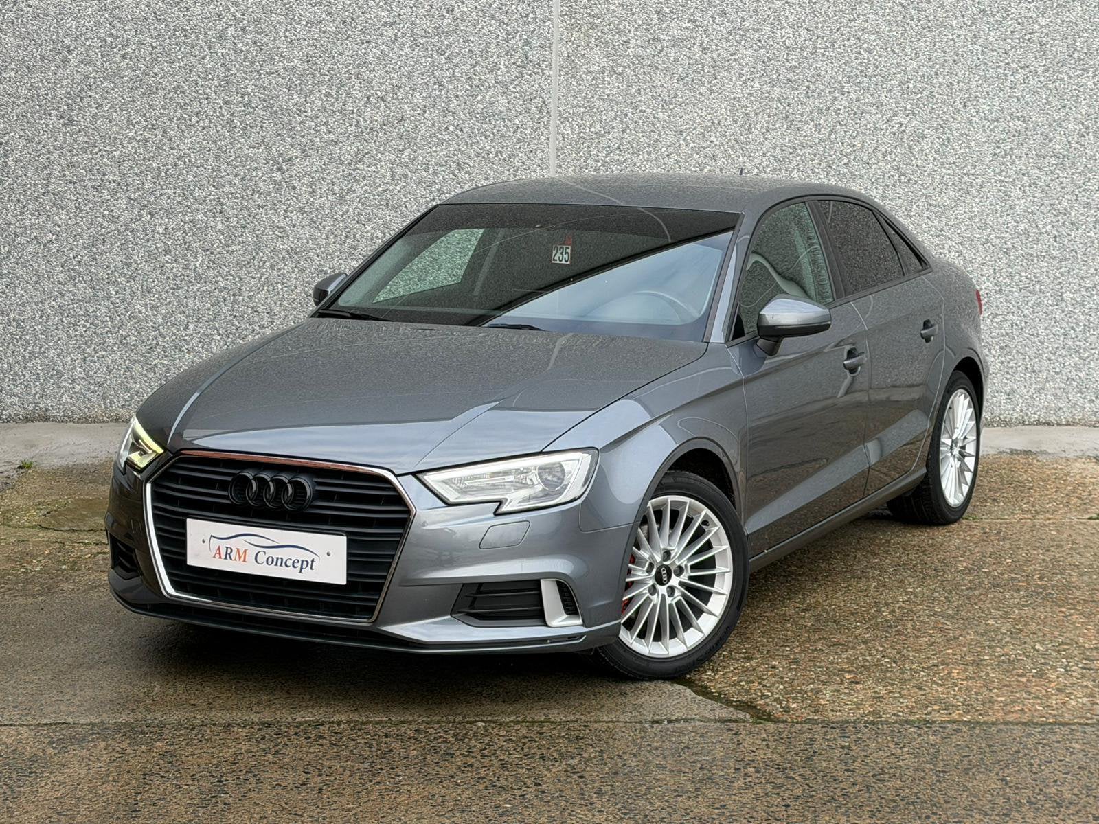 Audi A3 Berline 1.0 TSI essence 2018 GARANTIE 12 Mois, Auto's, Euro 6, https://public.car-pass.be/vhr/c161be6c-cf42-404f-9844-1f0f98e5221d