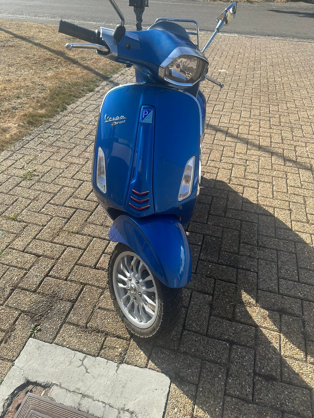 Vespa sprint 2 takt 50cc - zo goed als nieuw, Ophalen, Zo goed als nieuw