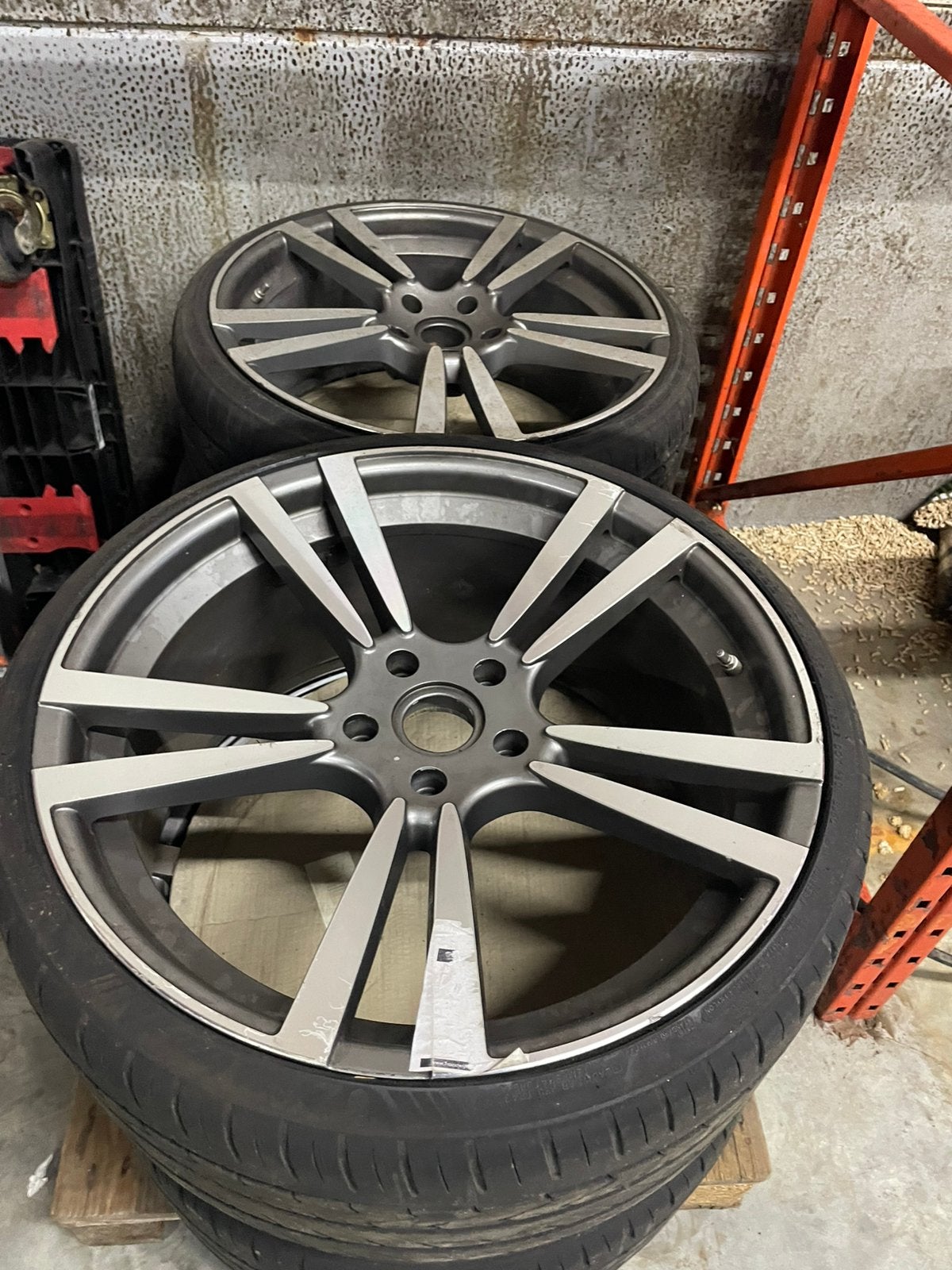 Jantes Porsche, Enlèvement, Pneu(s)