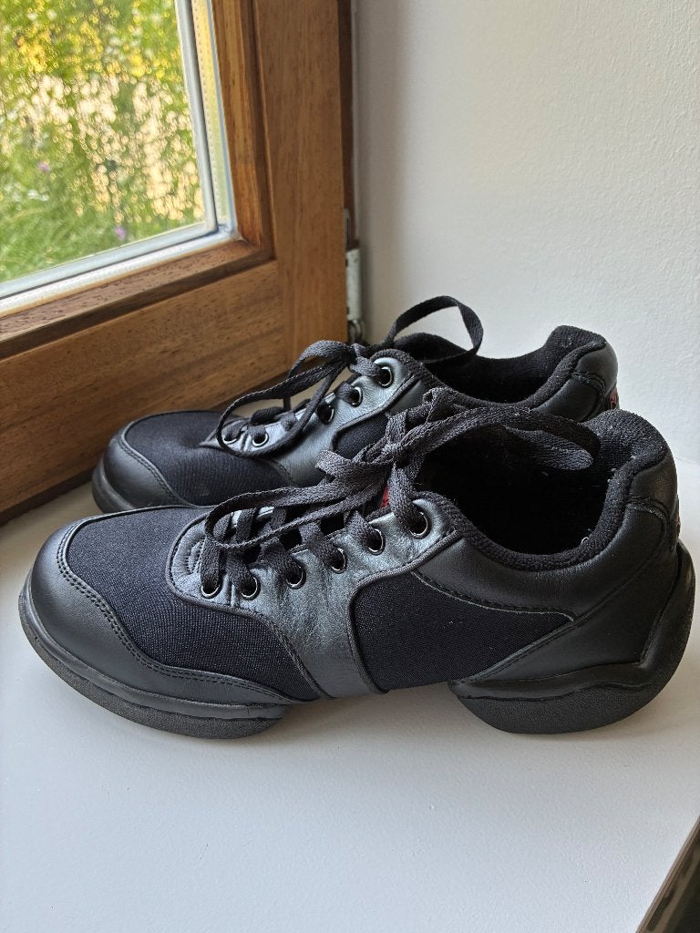 Danssneakers maat US 8,5, Sport en Fitness, Dansen, Ophalen of Verzenden