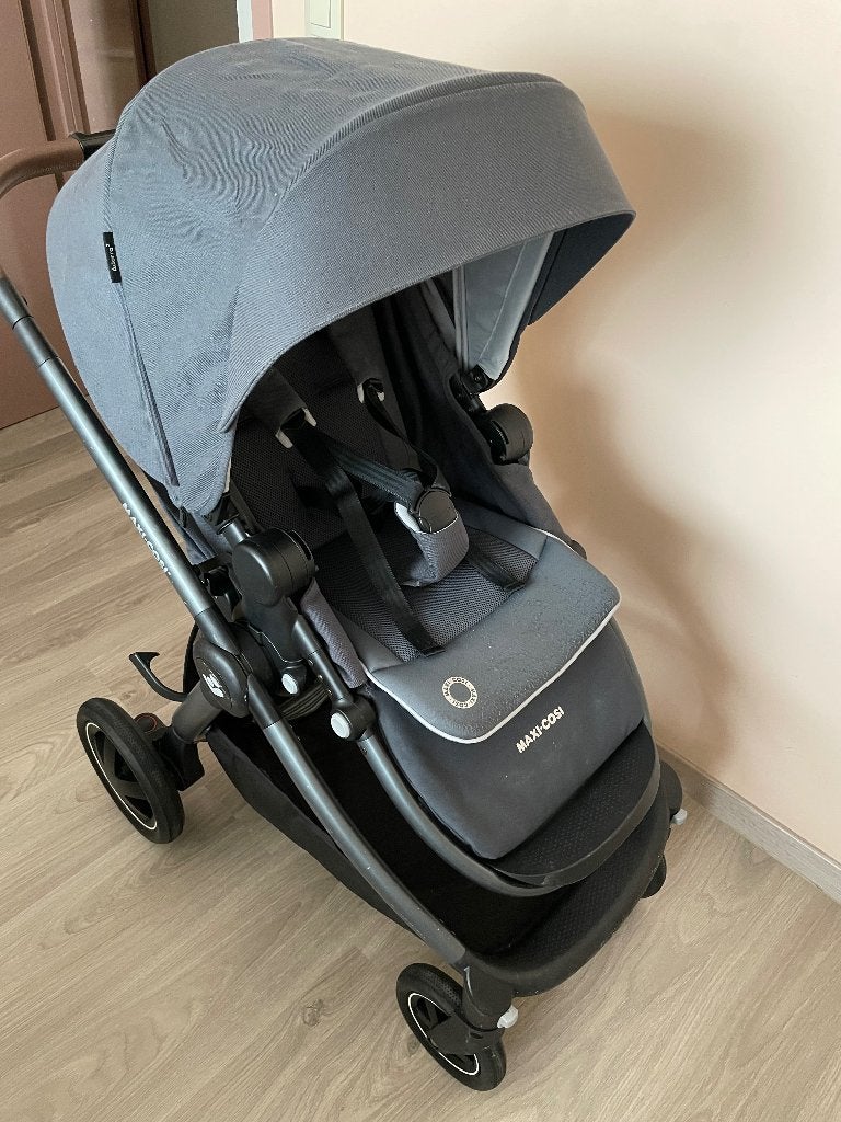 Maxi-Cosi Adorra 2 kinderwagen + Oria reiswieg, Kinderen en Baby's, Kinderwagens en Combinaties, Gebruikt, Verstelbare duwstang