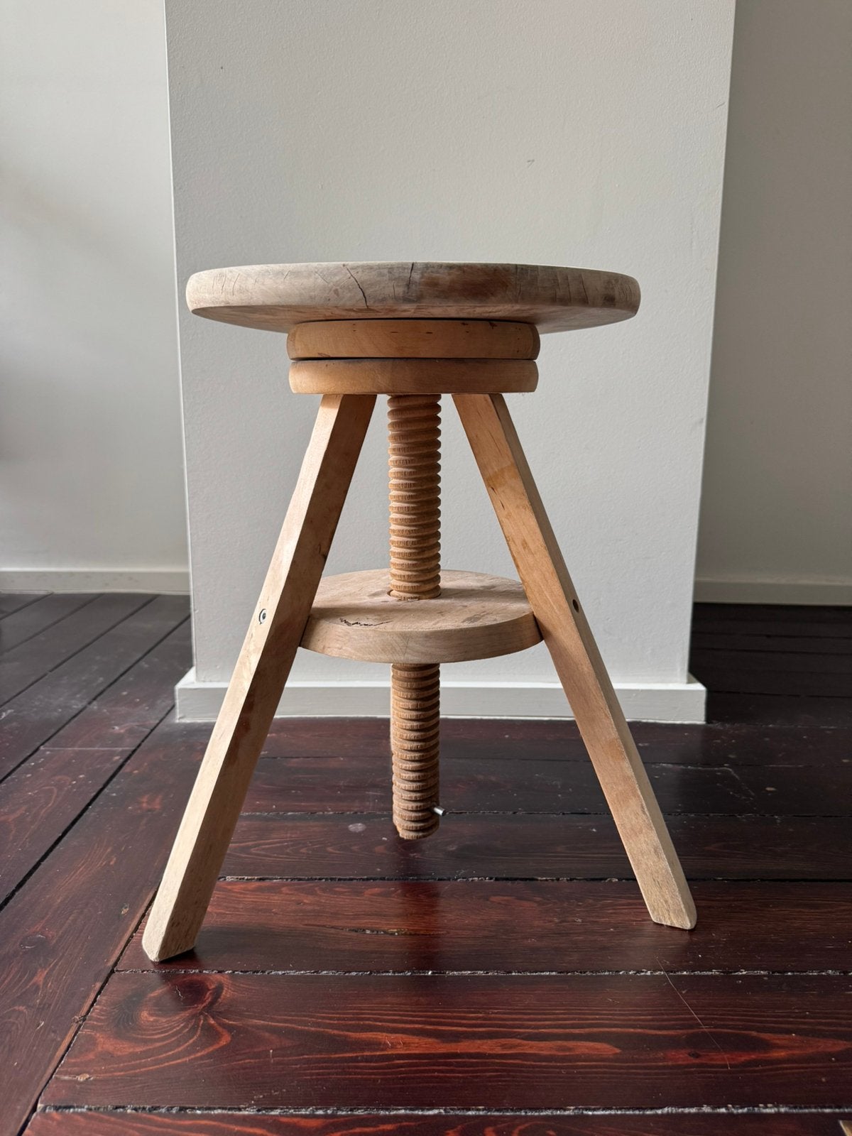 Vintage tabouret à hauteur réglable, Maison & Meubles, Tabourets, Utilisé, Bois, Réglable en hauteur, Enlèvement