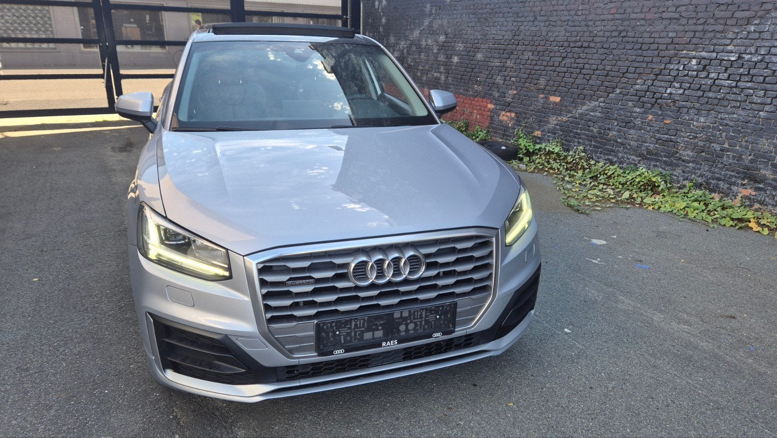 Audi Q2 S line quattro, Auto's, Automaat, 1998 cc, 4 cilinders, Leder