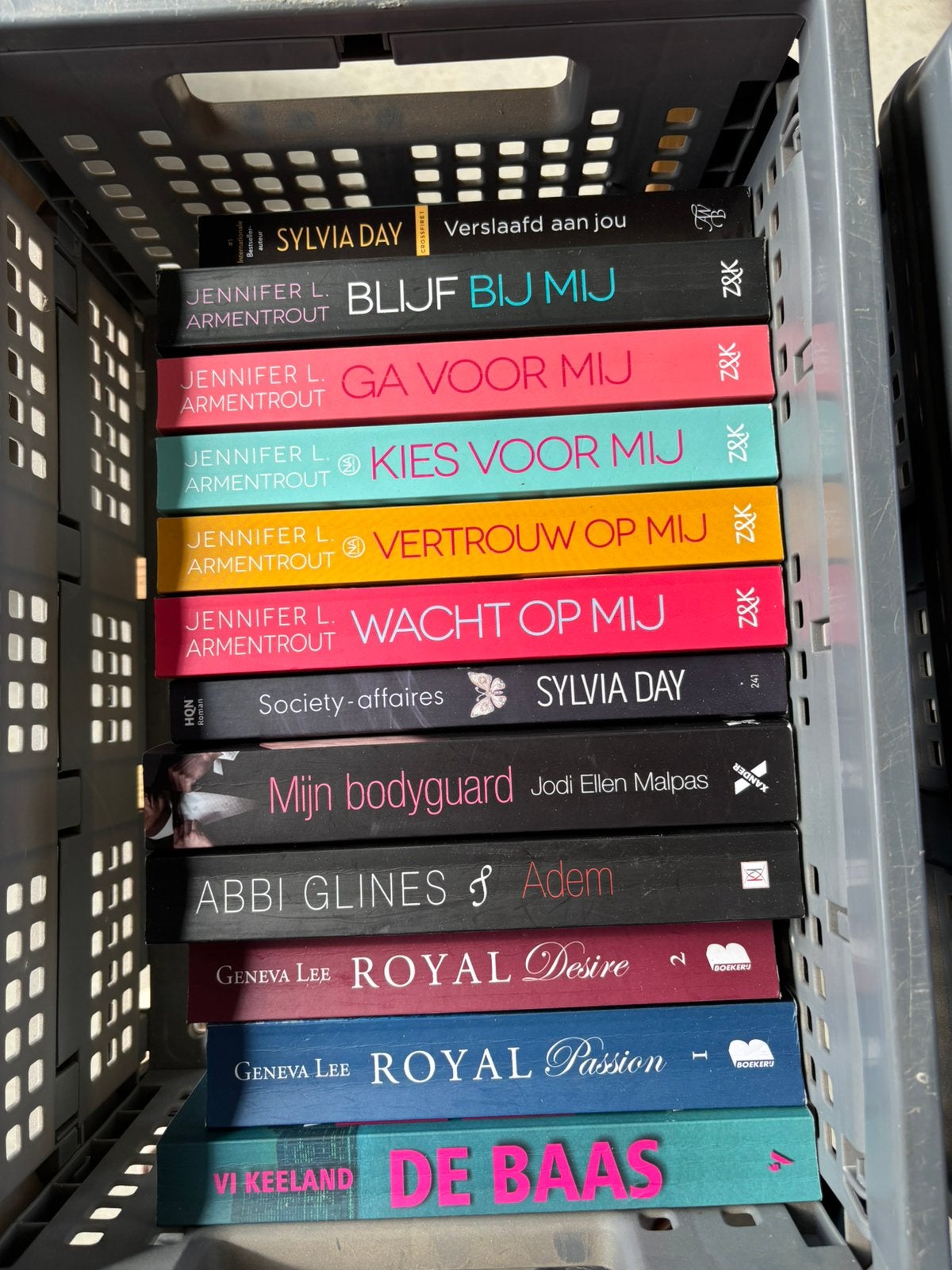 Allerlei romans (chicklit en new adult), Ophalen, Zo goed als nieuw