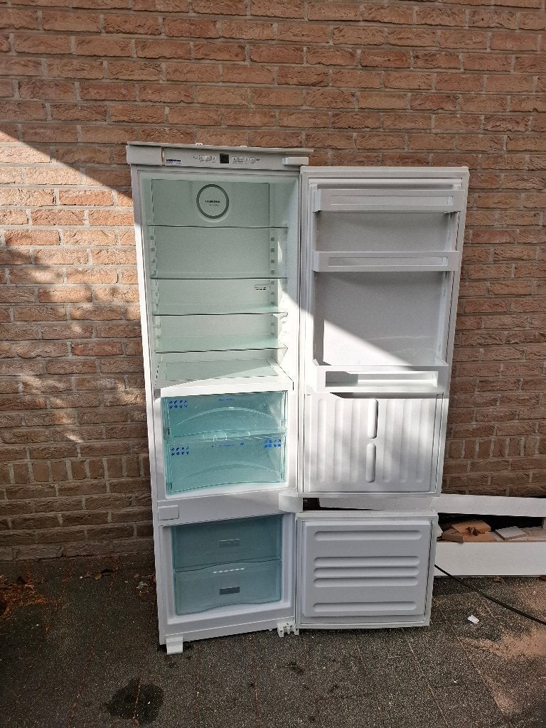 Koelkast inbouw, Elektronische apparatuur, Ophalen, Gebruikt, Met aparte vriezer, 160 cm of meer