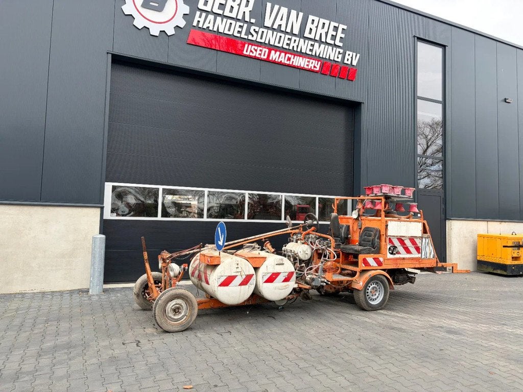 Hoffmann wegmarkeringsmachine, Articles professionnels, Machines & Construction | Autre