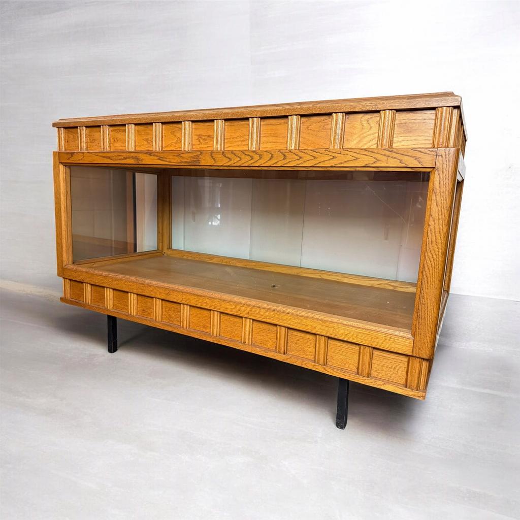 Vitrine - Comptoir - Comptoir des années 1950, Enlèvement
