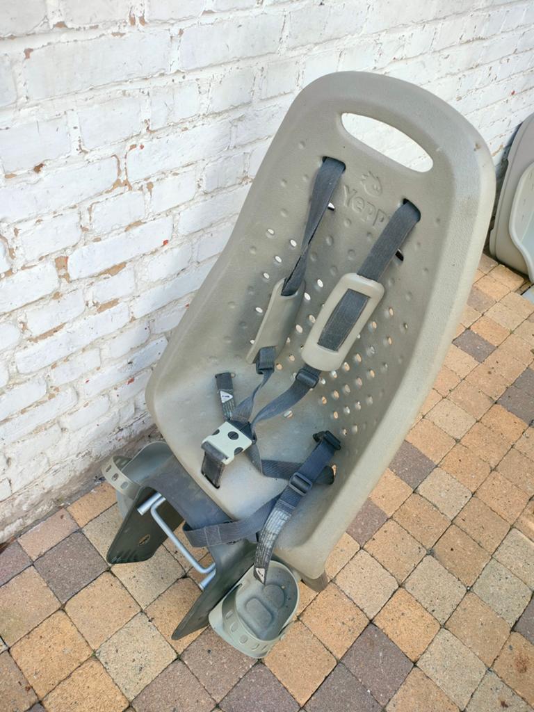 Kinderzitje yepp, Ophalen