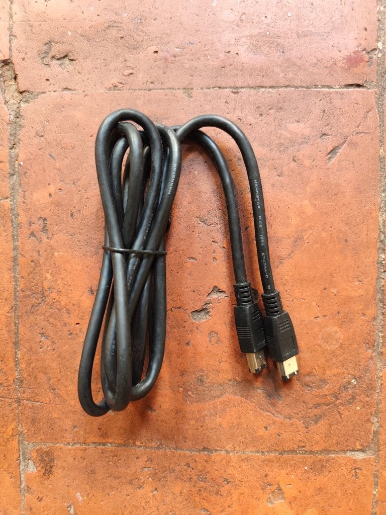 Cable FireWire 400 Male to Male - 6-pole, Informatique & Logiciels, Pc & Câble réseau, Enlèvement, Neuf