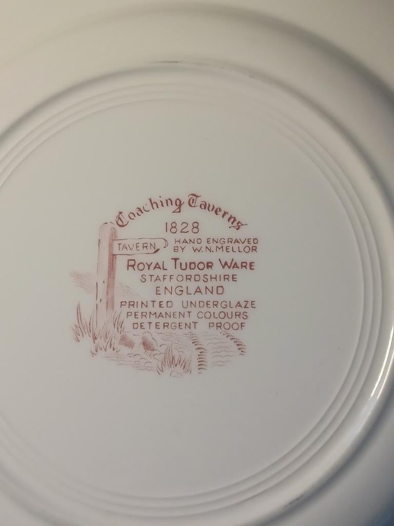 Sierbord "Coaching Taverns", Royale Tudor Ware,Staffordshire, Antiek en Kunst, Ophalen of Verzenden